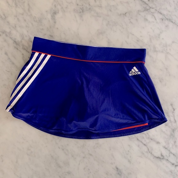 Adidas climalite skort with 3 stripes and red short size M - Picture 4 of 8